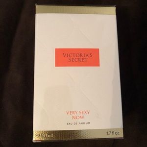 Victoria’s Secret Very Sexy Now Summer